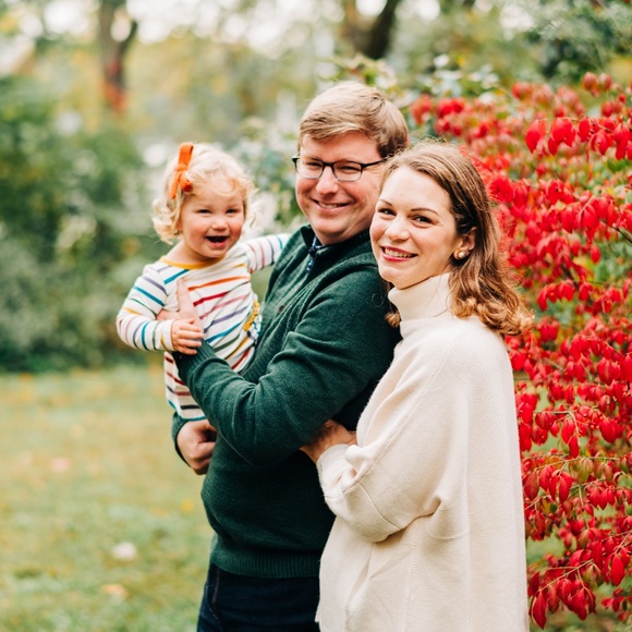 Meet your Posher, Kristin - Picture 1 of 4